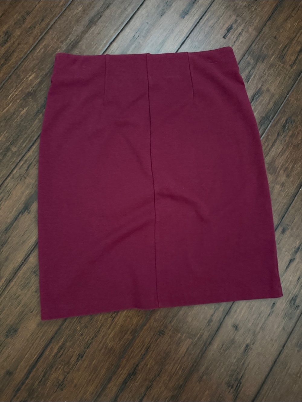 Old Navy Women's Burgundy Pencil Skirt - Picture 2 of 2
